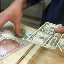 У Харкові долар уже продають по 7 гривень  