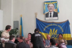 Народний Рух України відсвяткував 22-ту річницю своєї діяльності. Під час зборів також було повідомлено про судову тяганину з Балаклійською районної організацією НРУ
