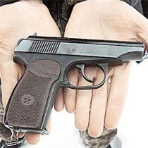 Деякі харківські міліціонери продають зброю один одному. Це вразило навіть міністра Анатолія Могильова