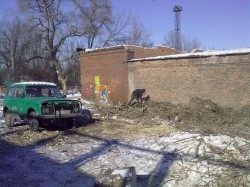 В районі станції метро «Завод ім. Малишева» вирубано близько 50 дерев