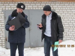 «Зелений Фронт» разом із Харківським осередком партії ВО «Свобода» допомогли місцевим мешканцям знести паркан незаконних забудовників