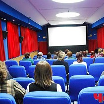 Євро-2012 зменшило прибутки кінотеатрів у багатьох країнах