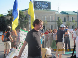 Відомий український письменник Сергій Жадан підтримав цілодобову акцію протесту на харківському Майдані Свободи