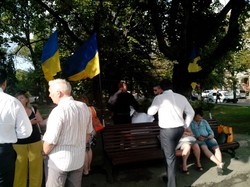 Чиновники Харківської міської ради вчинили напад на учасників акції мовного Майдану