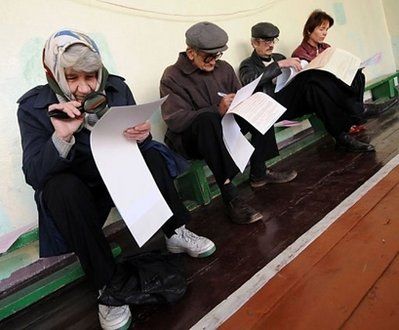 Дніпропетровщина: Опозиція може перемогти регіоналів у 3-4 округах