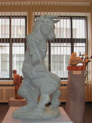 Скульптури древніх богів та міфологічних героїв експонуються у Харкові