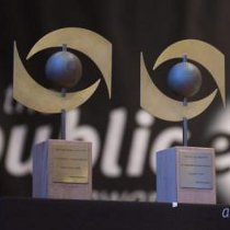 Чорна смуга нафтогазової «Shell»: у Давосі громадськість нагородила компанію «Ганебним Оскаром» - 2012