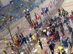 Подвійний теракт на Бостонському марафоні: сотні постраждалих (ФОТО, ВІДЕО)