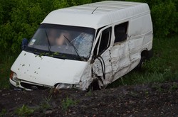 Велика ДТП на Харківщині: зіткнулися два мікроавтобуси та позашляховик (ФОТО)