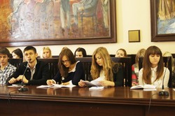 Три ключові цінності Європи: харківські студенти спілкувались з учасниками групи «Першого грудня»