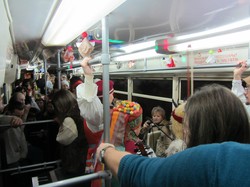 Різдвяний трамвайчик - подарунок харків’янам від харків’ян