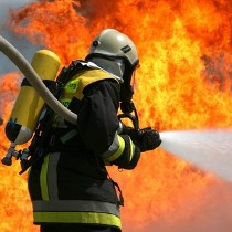 Пожежа на ХТЗ: Десятки людей евакуйовано