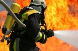 Пожежа на ХТЗ: Десятки людей евакуйовано