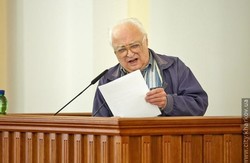 Продовження розмови: Ігор Муромцев: «Я чесний служака.  Українській  справі, українському мовознавству як можу ...