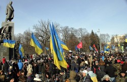 «Харків, вставай!»: в місті провели ходу за єдність України