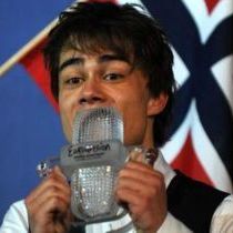 Схоже, від слави, що на нього обрушилася, Рибак злегка очманілий... 