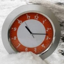 годинник у снігу