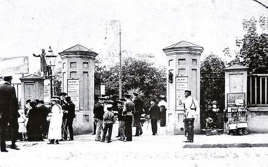 пам'ятник каразіну