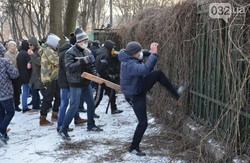 Додому відпустили ще двох учасників «штурму» Дніпропетровської  ОДА