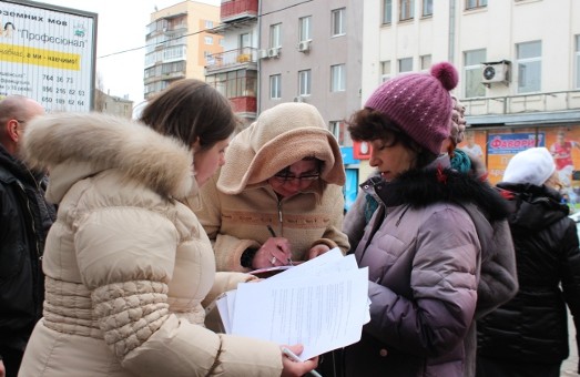В Харкові  збирають підписи  під петицією проти агресії  Кремля
