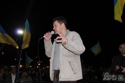 У  Харкові  провели  мітинг  за  мир  та  єдність  в  Україні  (ФОТО)
