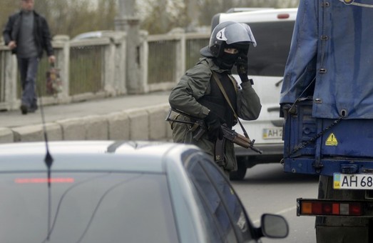 У Слов'янську почалася антитерористична операція. Один блокпост ліквідований