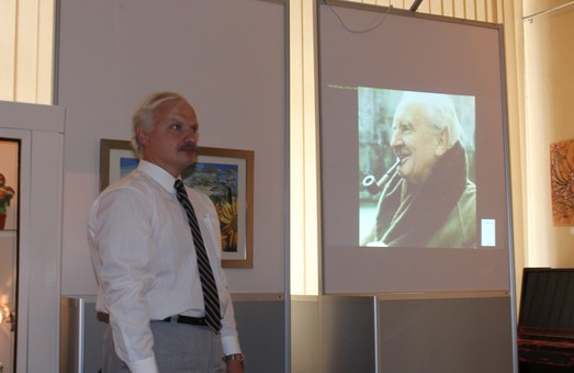 В галереї «Мистецтво Слобожанщини» стартував цикл лекцій по творчості Дж. Р. Р. Толкієна