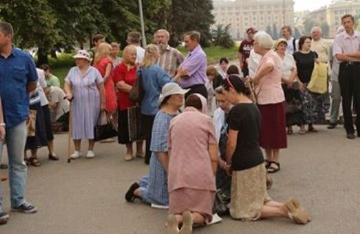 У Харкові помолилися за мир в Україні (ФОТО)