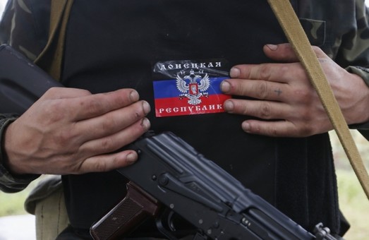 У Дніпропетровську затримали бортпровідника, який повідомляв бойовикам про вильоти авіації ЗСУ