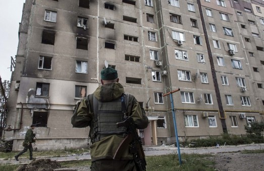 Бойовики з "Градів" обстріляли Донецьк