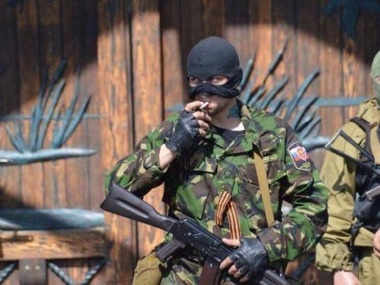Луганські бойовики перевіряють пасажирів потягів