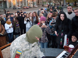 У Столиці Слобожанщини піаніст Євромайдану відіграв завершальний концерт АТО-туру (фото)