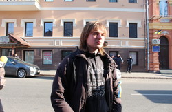 Майданівці підтримали громадського активіста, якому відмовили в політичному притулку