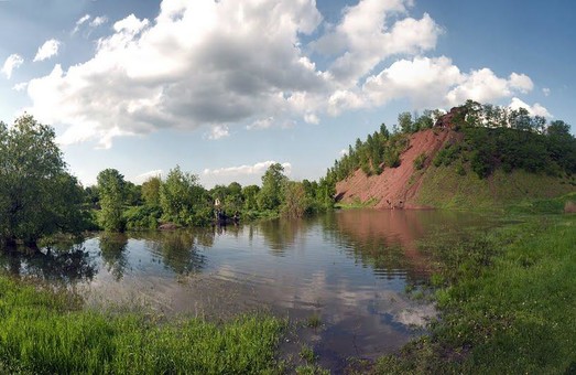 ПІДСВІДОМА НЕНАВИСТЬ ДО УКРАЇНЦІВ. МАЛЕНЬКА ІСТОРІЯ З ЛУГАНСЬКОГО СЕЛА