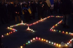 У Харкові вшанували пам’ять жертв Голодомору 1932-1933 років (ФОТО, ВІДЕО)