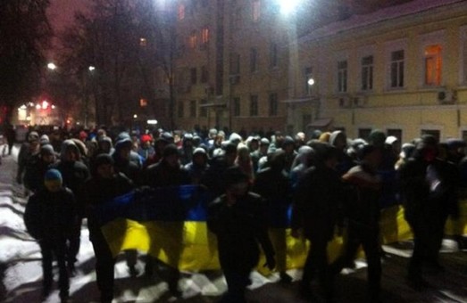У Харкові на знак річниці майдану пройшлися вулицею Сумською (відео)