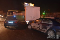 У Харкові на дорозі трапилася масштабна аварія (фото)
