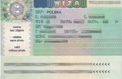 Жителям України Польща планує видавати дворічні туристичні візи