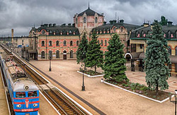 Зруйнований вокзал Дебальцеве після обстрілу (фото)