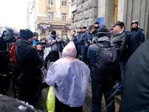 Пікет активістів перед Харківською міськрадою (відео)