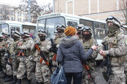 Харків’яни проводжали «Східний корпус» в зону АТО (фото)