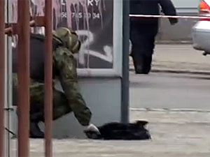 Безтурботні жителі Дніпропетровська не помітили бомбу (відео)
