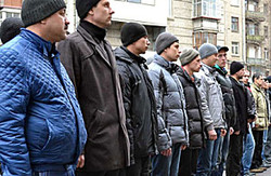 Мешканці Луганська не хочуть поповнювати ряди бойовиків "ЛНР" і віддавати свої автомобілі "На війну"