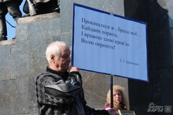 Річницю Тараса Шевченка відзначили віршами та молитвами (фото)