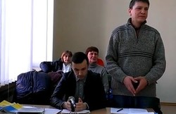 Суд прийняв сторону активіста Грицаєнка в його тяганині з ректором зооветакадемії Головком (відео)