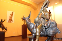 В галереї «Мистецтво Слобожанщини» стартувала виставка Катіба Мамедова (фото)