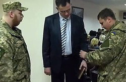 Під час обшуку квартири і офісу затриманого прокурора Краматорська знайшли більше 5 млн. гривень (відео)