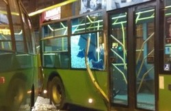 У Харкові маршрутка протаранила тролейбус (фото)