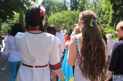 Харків’яни вийшли на марш вишиванок (фото)