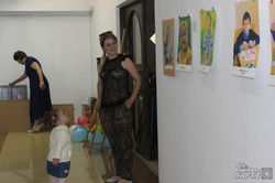 «Дитинство без кордонів»: в Харкові стартувала благодійна виставка (фото)